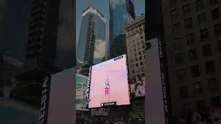 Работы студентов на Times Square! 🗽