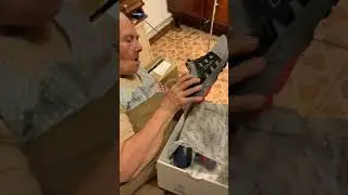 Кроссовки UYN Man Wander Lite Shoes Iron sole - распаковка