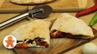 Пицца Кальцоне (Calzone) с баклажанами