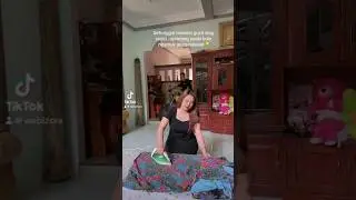 Prank ayang gemoy yg lagi setrika 😂 