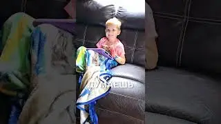 Брат любит рисовать 