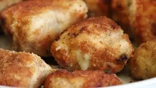 Drobiowe poduszki pychota z pieczarkami, mozzarellą i żurawiną
