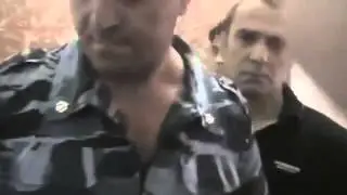 Мусора зашли в блатную хату на зоне