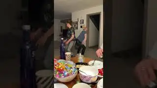 Марина чики пуки и Катя чики поки 🙂😜
