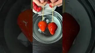 Клубника в стекле