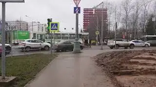 Сегодня утром ДТП на моргающем светофоре. Перекресток Атласова и Никитина.