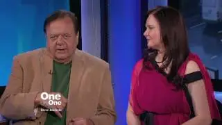 Dee Dee Sorvino Shares how she met her 