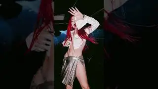Weapons… 6 hours away from Diamonds and Dancefloors (✯◡✯) 