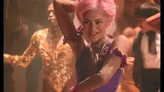 Pantyhose scenes from The Greatest Showman