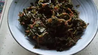 Как приготовить квашенную сныть. Лезу в холодильник и лезу.. За ней. Вкуснятина.