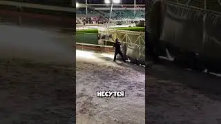 Почему этот парень спасает гонки на последних метрах 