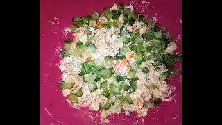 Вкусный салат с рыбой