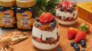 Mother's Day Special: Easy Manuka Honey Yogurt Parfait