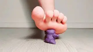 Squishing a Clay Tiny