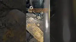 Bet you can’t find the oil leak!!!! Om644 2.8 Mercedes diesel!! Sprinter Engine ￼