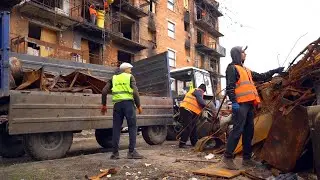 «Добробати» Сумщини допомагають відновлювати зруйноване росіянами житло