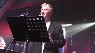 "Парень с песней шел по свету." поет Алексей Гоман и МО, муз. Ю. Капетанаки, слова В.Крутецкий.