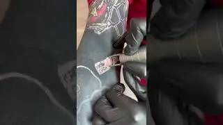 Удаляем лазером послание для вампиров