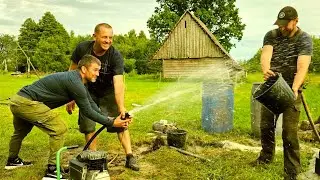 Скважина на болоте, а вода как родниковая. На хуторе теперь есть питьевая вода.