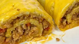 Картофельный рулет с фаршем в духовке