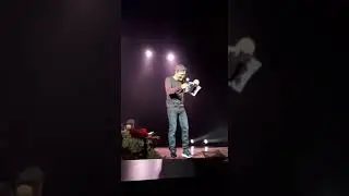 Юрий Шатунов. 2022г. Знаменитый жест.