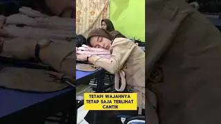 ketika wanita cantik ketiduran di kelas bikin gemes ‼️‼️ 