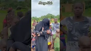 Masya Allah relawan ukhti bercadar bikin senang anak afrika