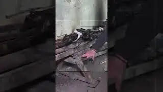 Крупнокалиберный пулемёт- кпвт , на самодельной станине..