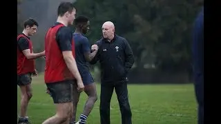 Rugby legend Shaun Edwards puts Seaford players through their paces