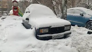 Открываю зимний сезон на 2107. Колёса прикисли. Ниссан не завелся.