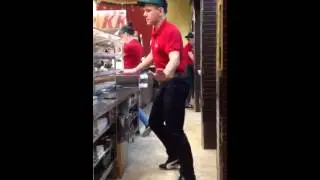 Рабочий день в Krispy Kreme