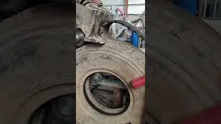 Rubber tire recycling cutting process- Good tools and machinery make work easy