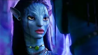 Giantess 숭배자 First Time watching Giantess Female Avatars Tower Over Normal Humans?