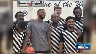 Blake Wesley returns to Riley High School to host free kids basketball clinic