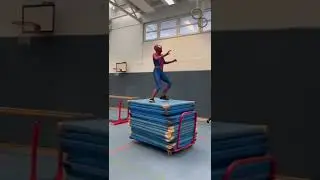 Spider-Man parkour in real life with spidergwen 