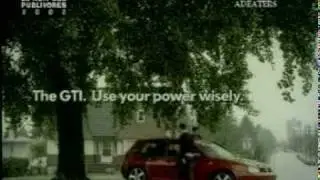 The car falls from the tree! (Машина падает с дерева!)