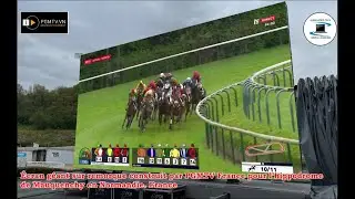 Écran géant sur remorque construit par PGMTV pour l’hippodrome de Mauquenchy en Normandie, France.