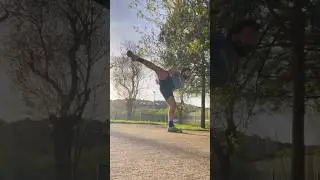 Kicking outdoors #brucewillow