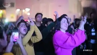 Hania Aamir enjoying Asim Azhar's concert in Karachi!