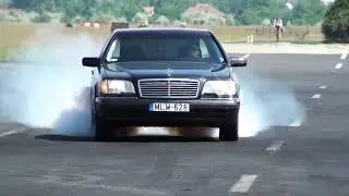 عندما تغضب مرسيدس شاهد مدى ثبات وسرعة مرسيدس