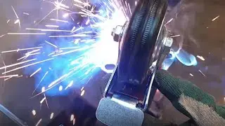 Реальная экономия места в гараже! Раскладной стол.