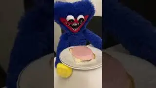 Хаги Ваги тоже любит покушать