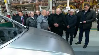 Лукашенко: Он разгоняется до 100 км/ч за 5 секунд? // 