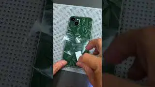 Apple iPhone 13 Scratch-resistant Back Skin Applying! 