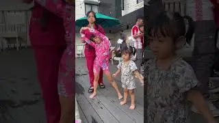 AUDREY IKUTAN BERENANG KAKAK SAMANTHA