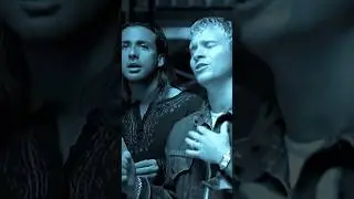 In 2000, we entered the ‘Black & Blue’ era with our single “Shape Of My Heart!” 😎🖤💙 