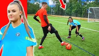 How Good is a PRO Women's GOALKEEPER? (Man City Footballer)