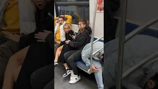 Wow amazing moment in the subway :)
