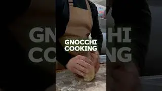 Gnocchi with cheddar sauce . Ньокі з соусом чеддер