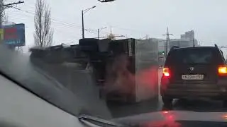 Газель опрокинулась на Московском шоссе